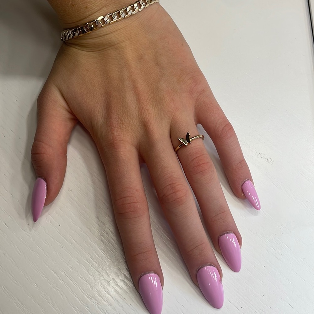 Butterfly ring